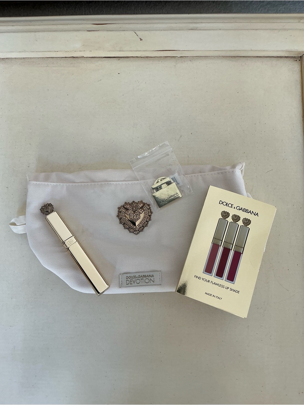 LOT OF DOLCE & GABBANA COSMETIC BAG, MASCARA, LIP GLOSS AND PERFUME KEYCHAIN